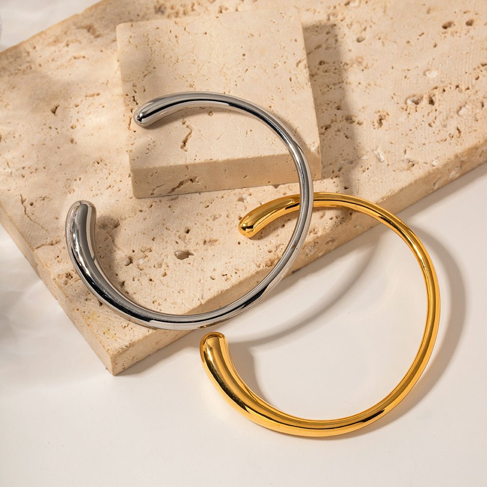 Minimal Solid Color Gold Plated Stainless Steel Cuff Bracelet - TIRAAYA