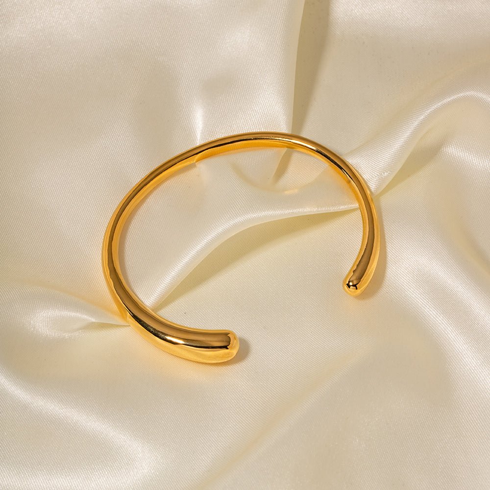 Minimal Solid Color Gold Plated Stainless Steel Cuff Bracelet - TIRAAYA