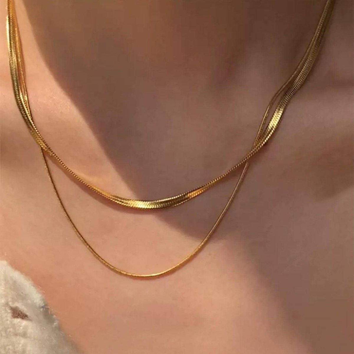 Vintage Flower Pendant Necklace With 18K Gold Plated Finish - TIRAAYA