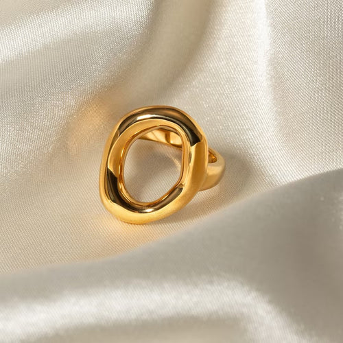 Classic Hollow Out Gold Plated Stainless Steel Ring For Women - TIRAAYA