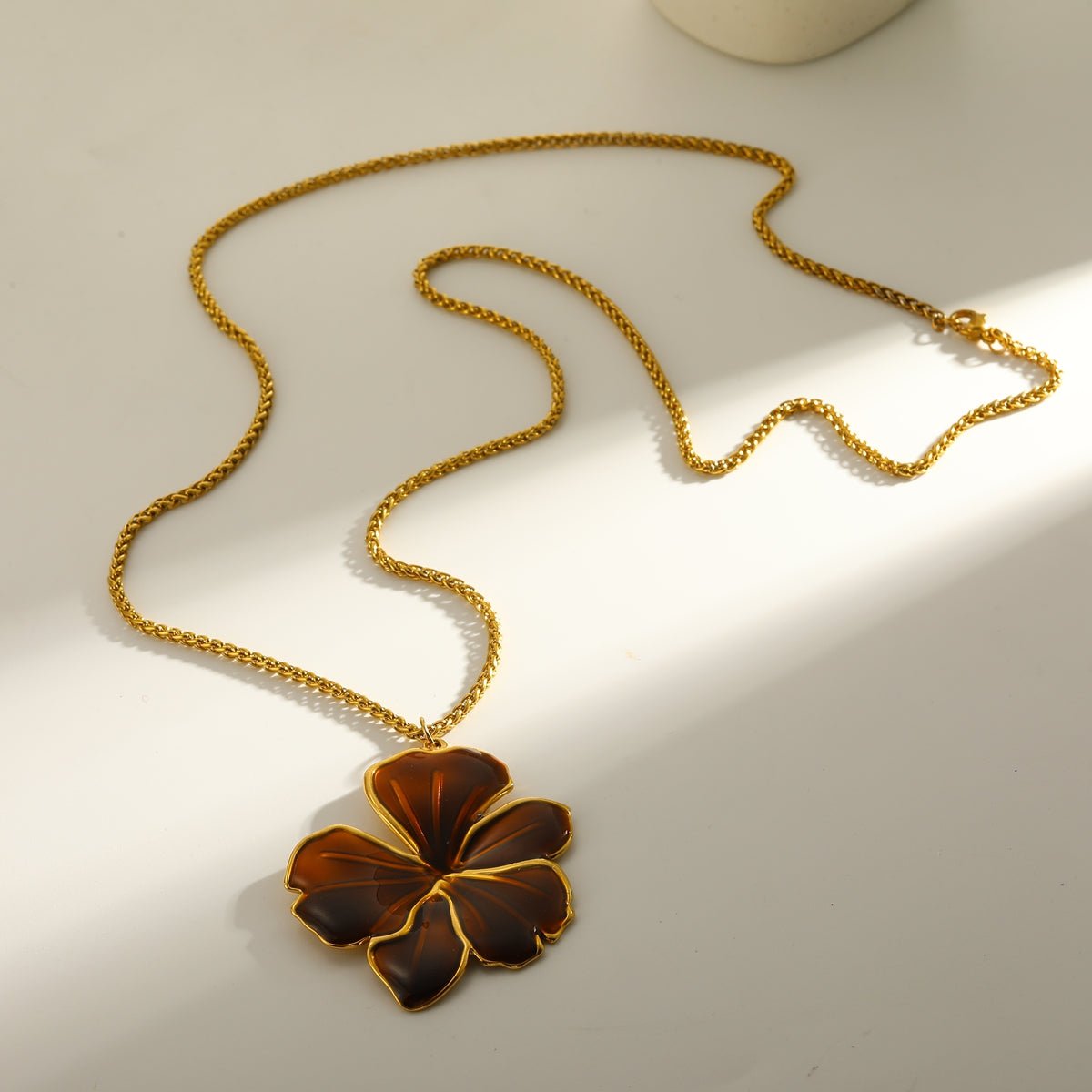 Elegant Floral Oil Drop Gold Plated Stainless Steel Necklace - TIRAAYA