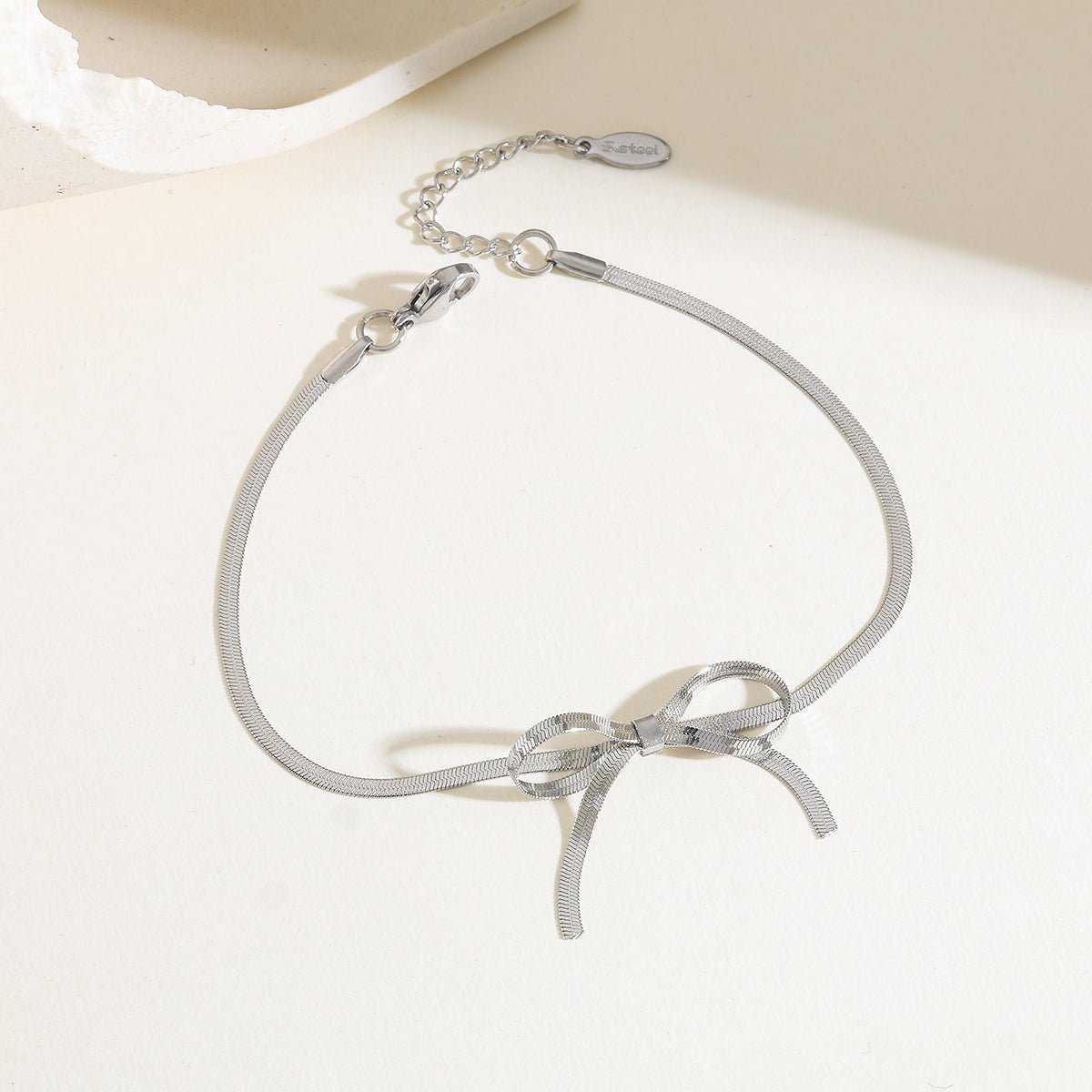 Elegant Bow Knot Necklace With 18K Gold Plated Finish - TIRAAYA