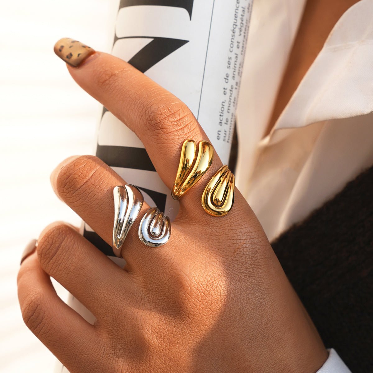 Elegant Geometric Open Ring With 18K Gold Plated Finish - TIRAAYA